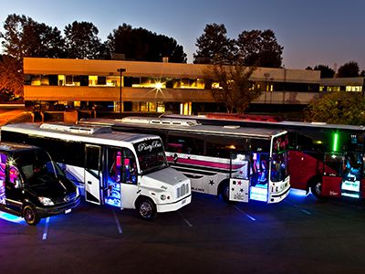 several limos next to each other